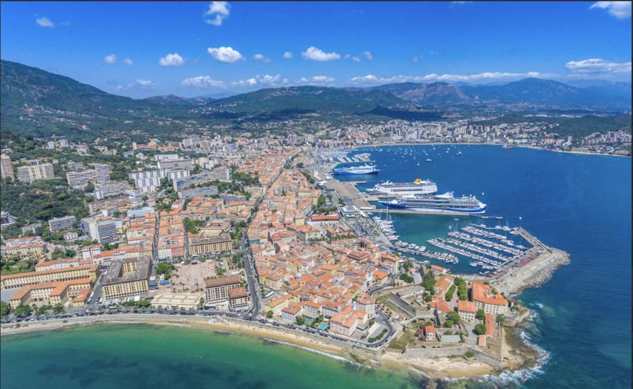 Toit Terrasse Centre Historique Apartment Ajaccio  Bagian luar foto